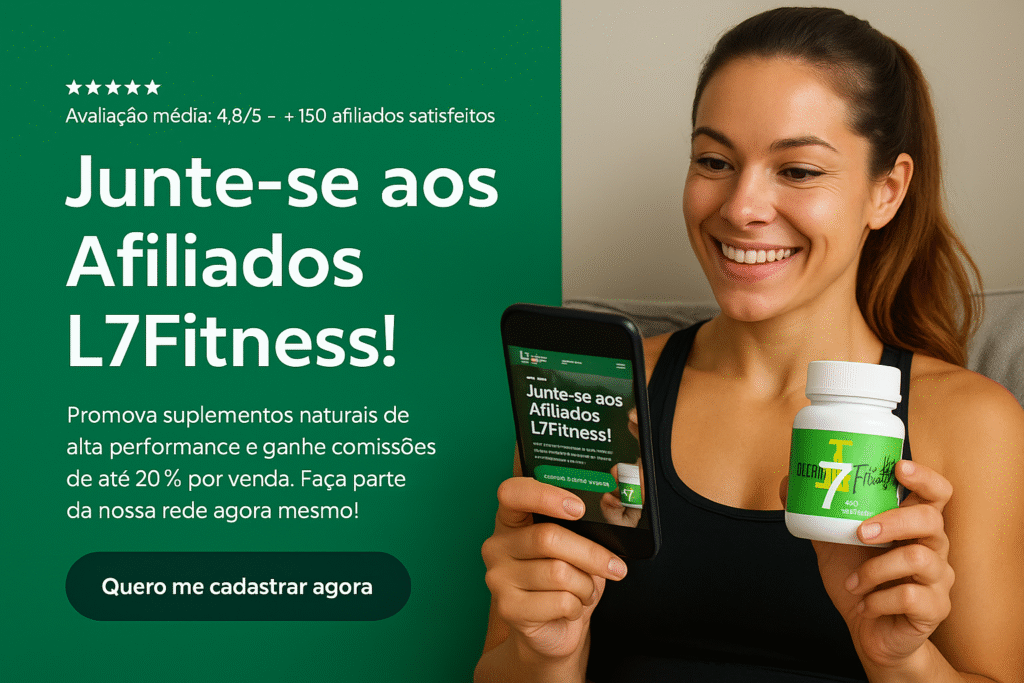 Mulher sorrindo mostrando o programa de afiliados L7Fitness no celular